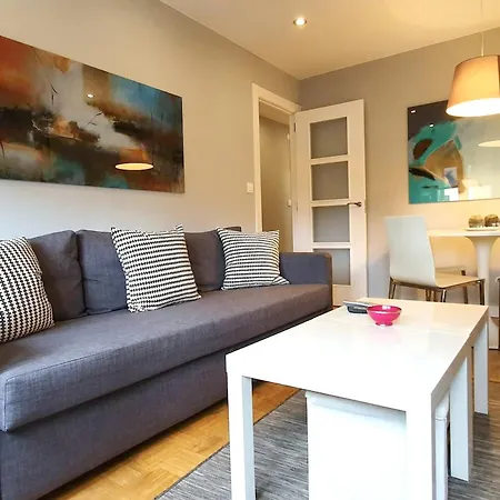 アパート Comfortable In 50 M² Near Amenities *